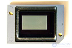 Digital Micromirror Device (DMD)