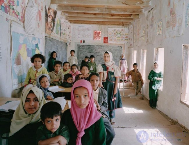   Portrait of world school students  education in different countries 