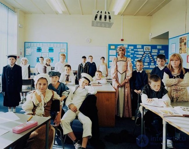   Portrait of world school students  education in different countries 