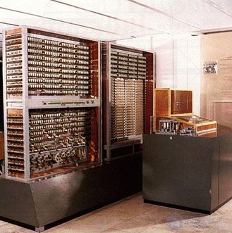 40s of the 20th century in the history of computer science