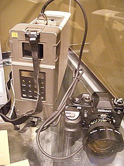 Digital DSLR, Mirrorless and Bridge Cameras