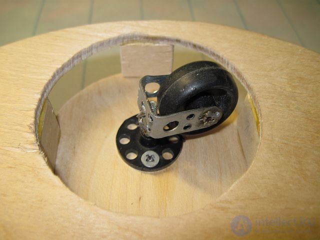 Tasks for the Robot. Feedback. Sensors. Travelling Around a Room in Robotics, the Robot Vacuum Cleaner