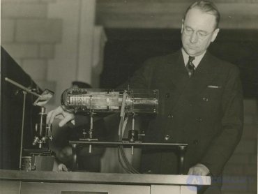 The Life and Work of Outstanding Scientists: A Typical Portrait of a Scholar