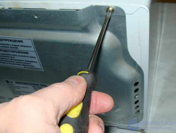 Microwave Oven Repair: Algorithm and Example of Fault Finding