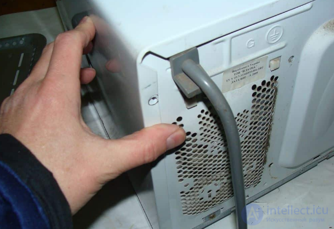 Microwave Oven Repair: Algorithm and Example of Fault Finding